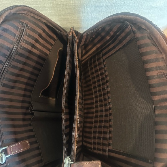 Jack George’s voyager backpack/crossbody - Picture 3 of 3